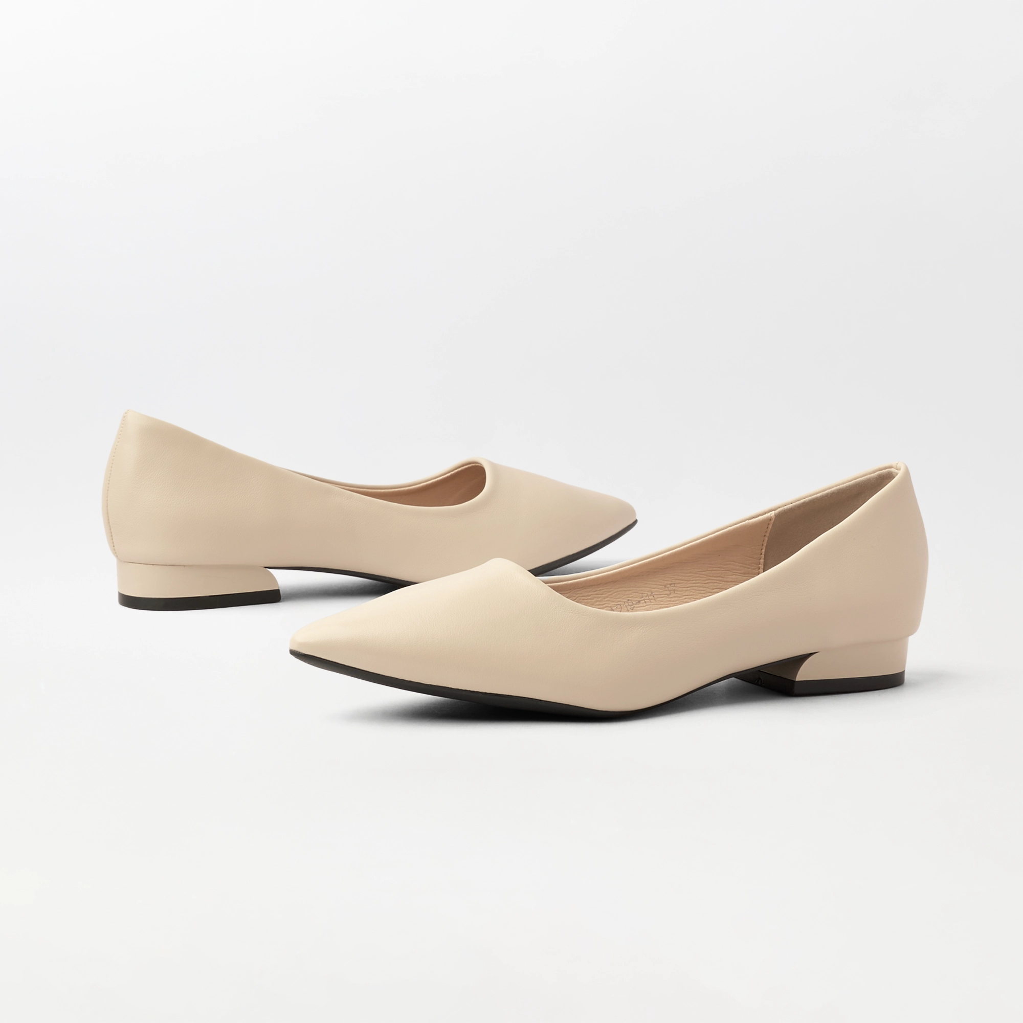 Pointed Toe Block Heel Pumps Beige - (FS97)