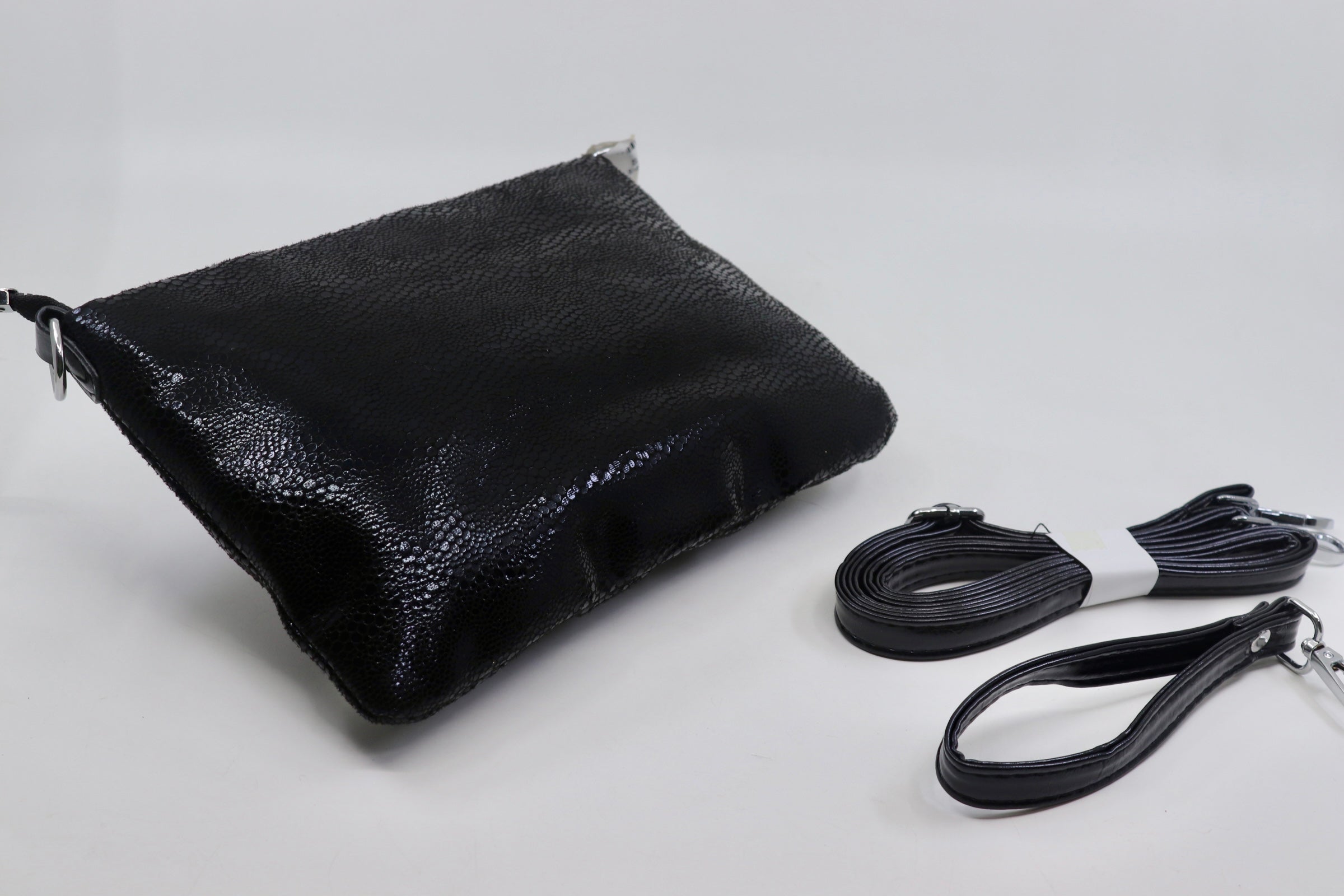 Stones embellish pouch (Sb92)