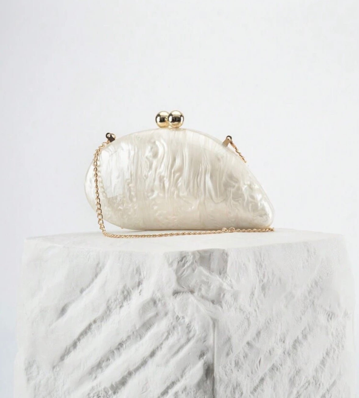 Acrylic clutch (SB222)