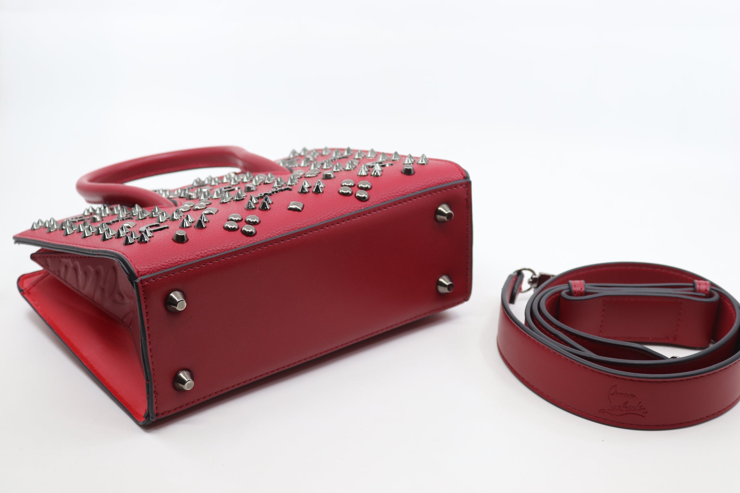 Leather bag embellished with metal studs (SB51)