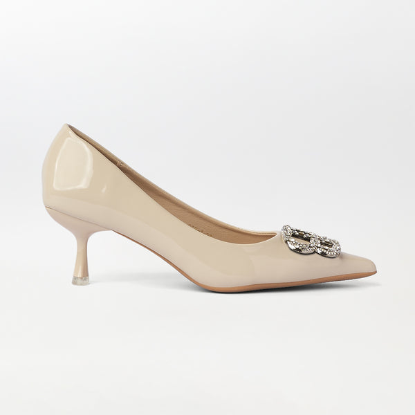 Broach kitten heel Court Shoes Beige - (CH292)