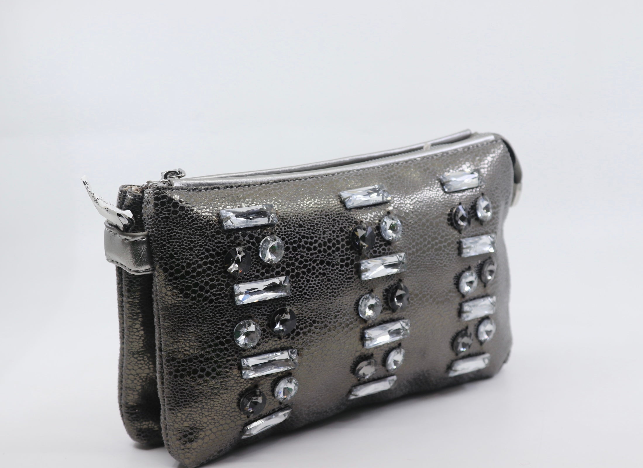 Stones embellish pouch (Sb92)